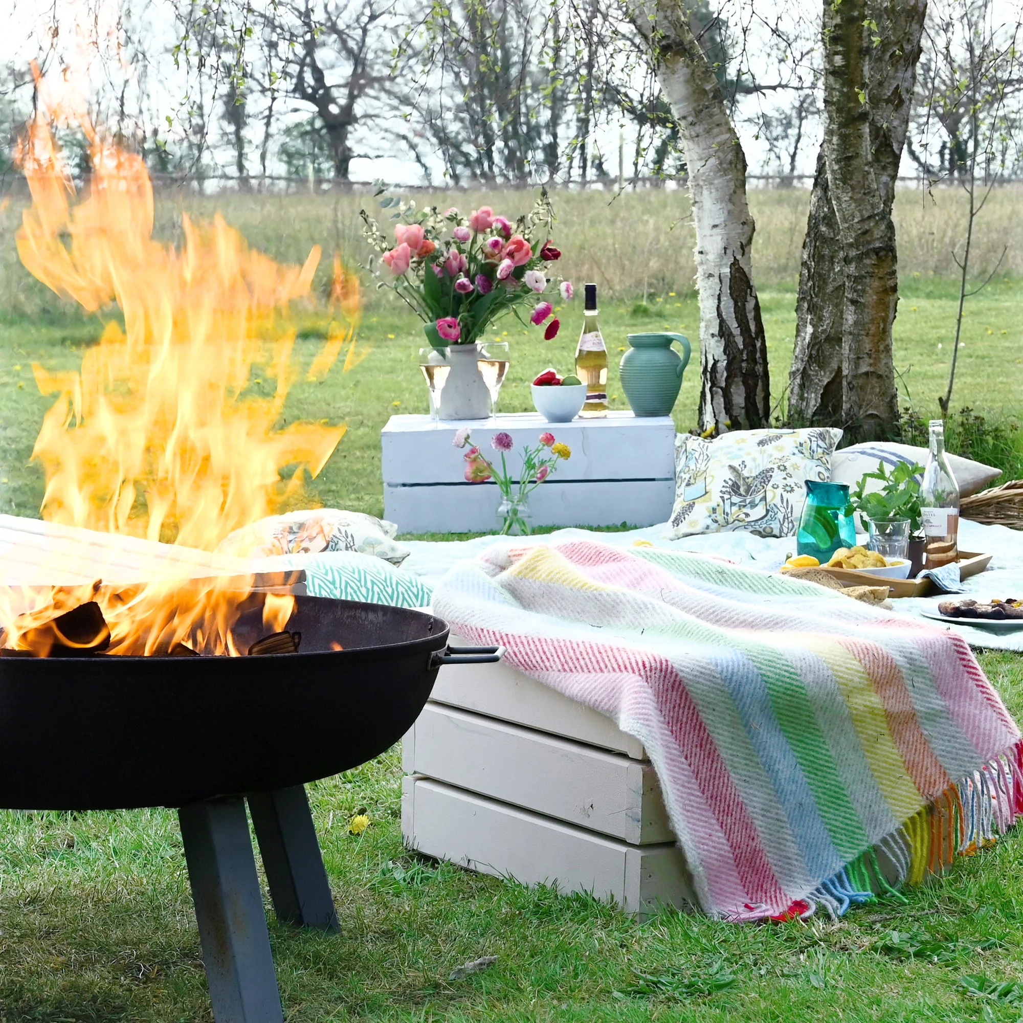 Firepit Starter Kit. Kiln Dried Hardwood Logs, Kindling, Natural Firelighters and Matches - Image 4