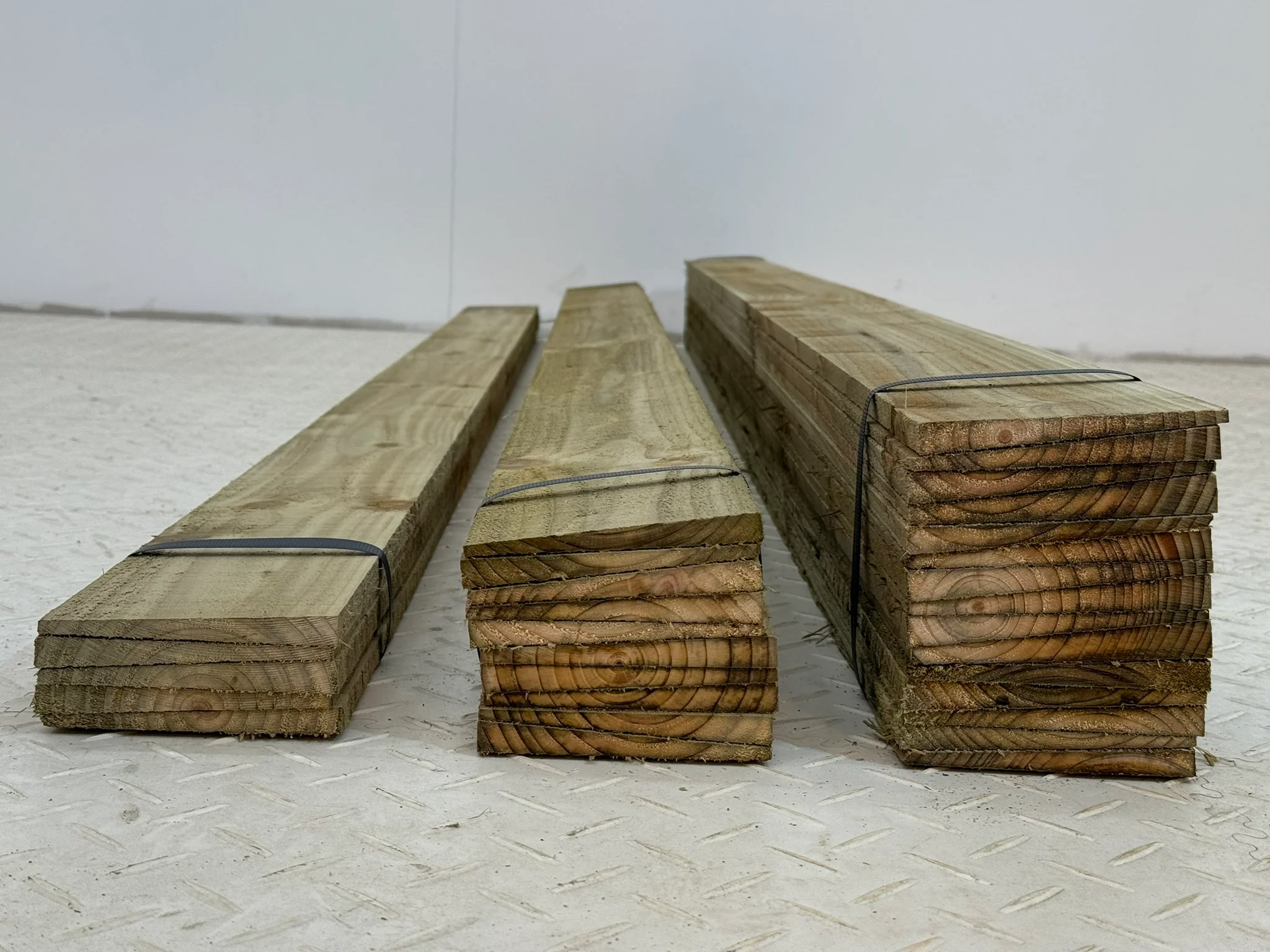 Garden Feather Edge Fence Board Treated - Image 3