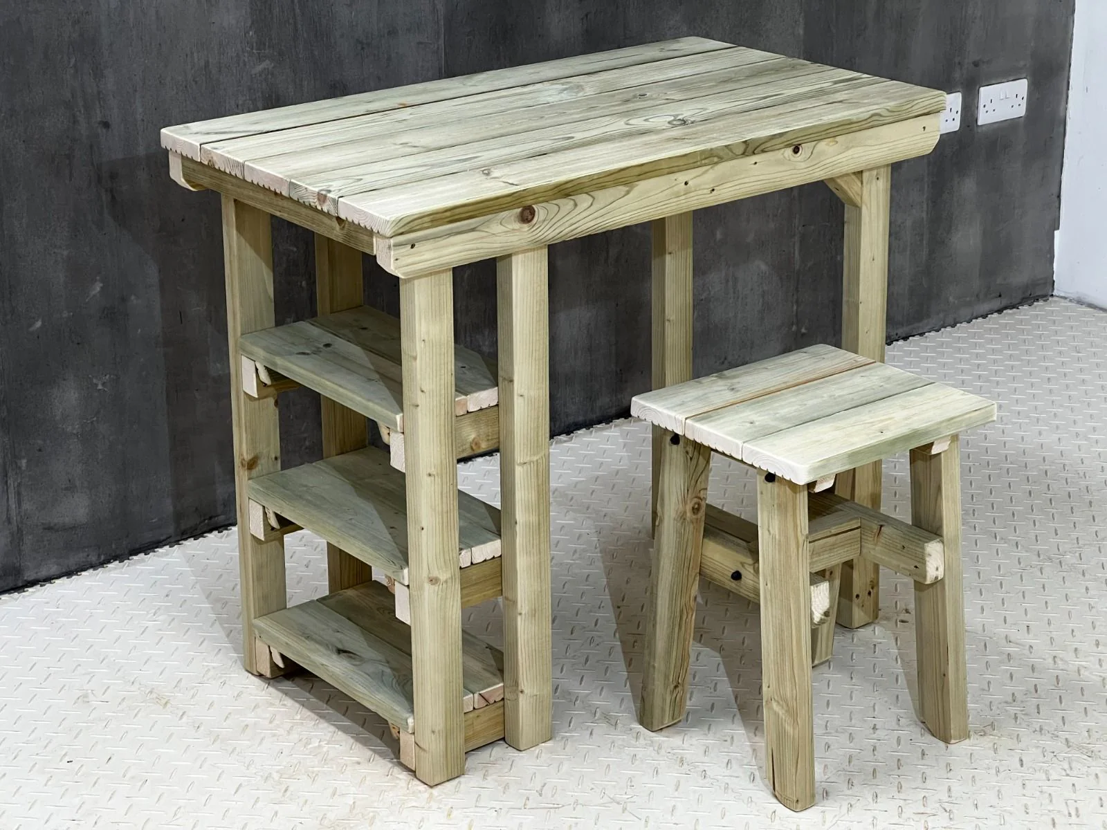 Garden potting table, multi purpose workbench (106cm + chair) - Image 5