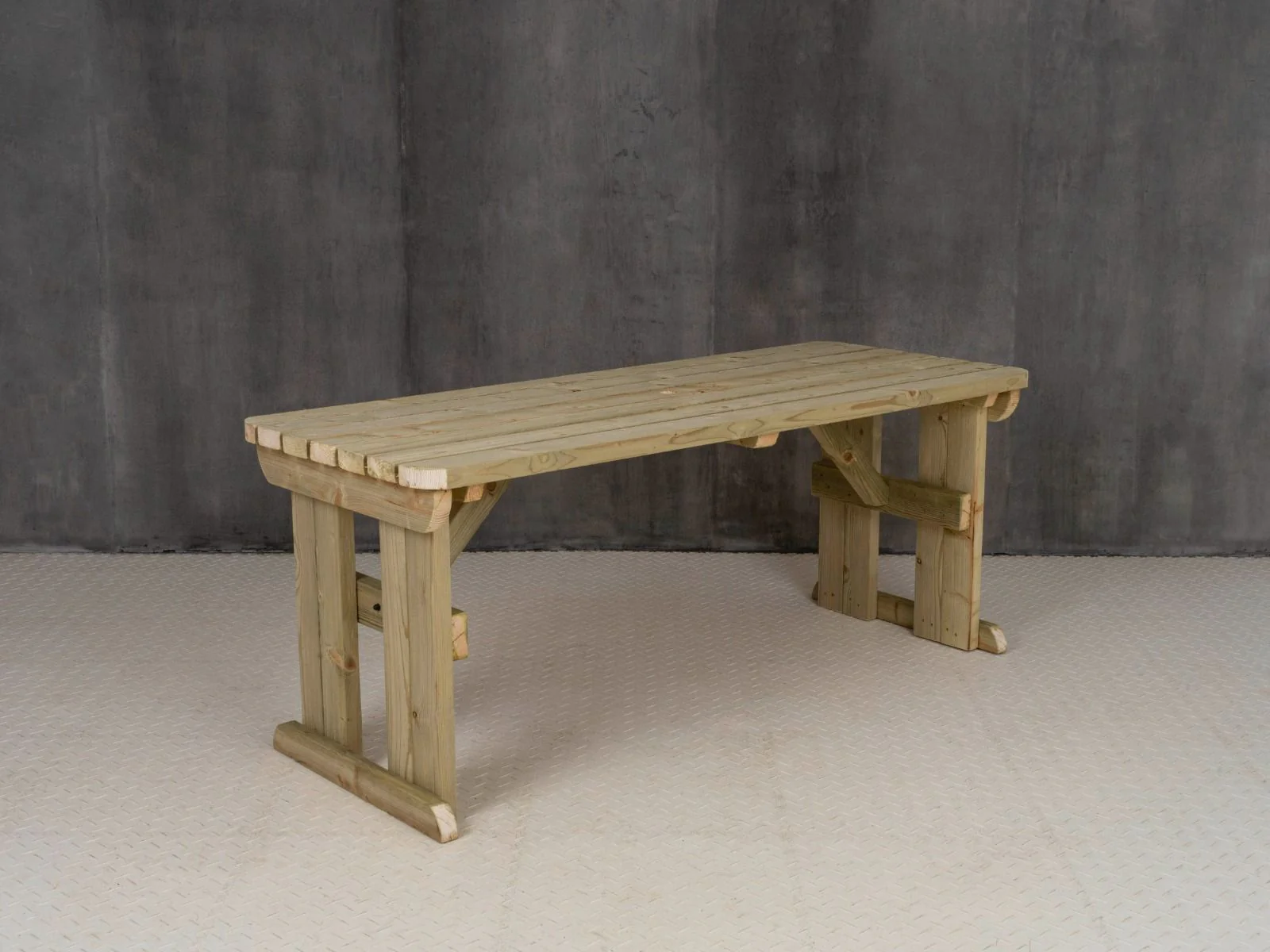Hollies Rounded Wooden Garden Table, Outdoor Picnic Dining Desk - Image 6