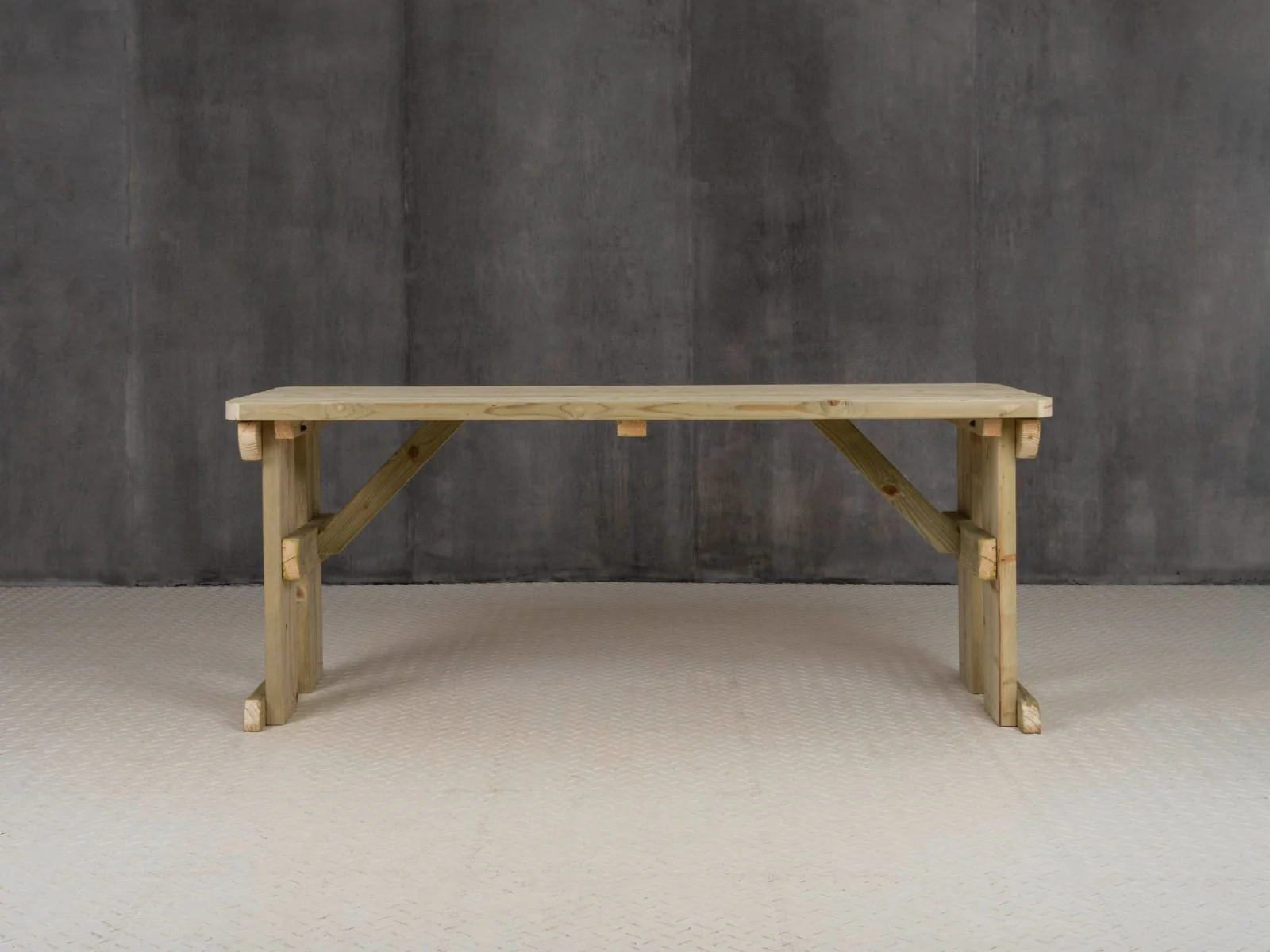 Hollies Rounded Wooden Garden Table, Outdoor Picnic Dining Desk - Image 8