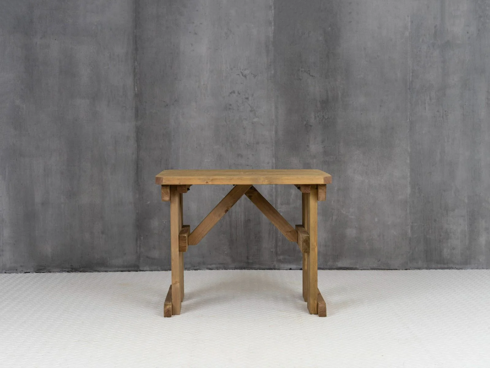 Hollies Rounded Wooden Garden Table, Outdoor Picnic Dining Desk - Rustic Finish - Image 10