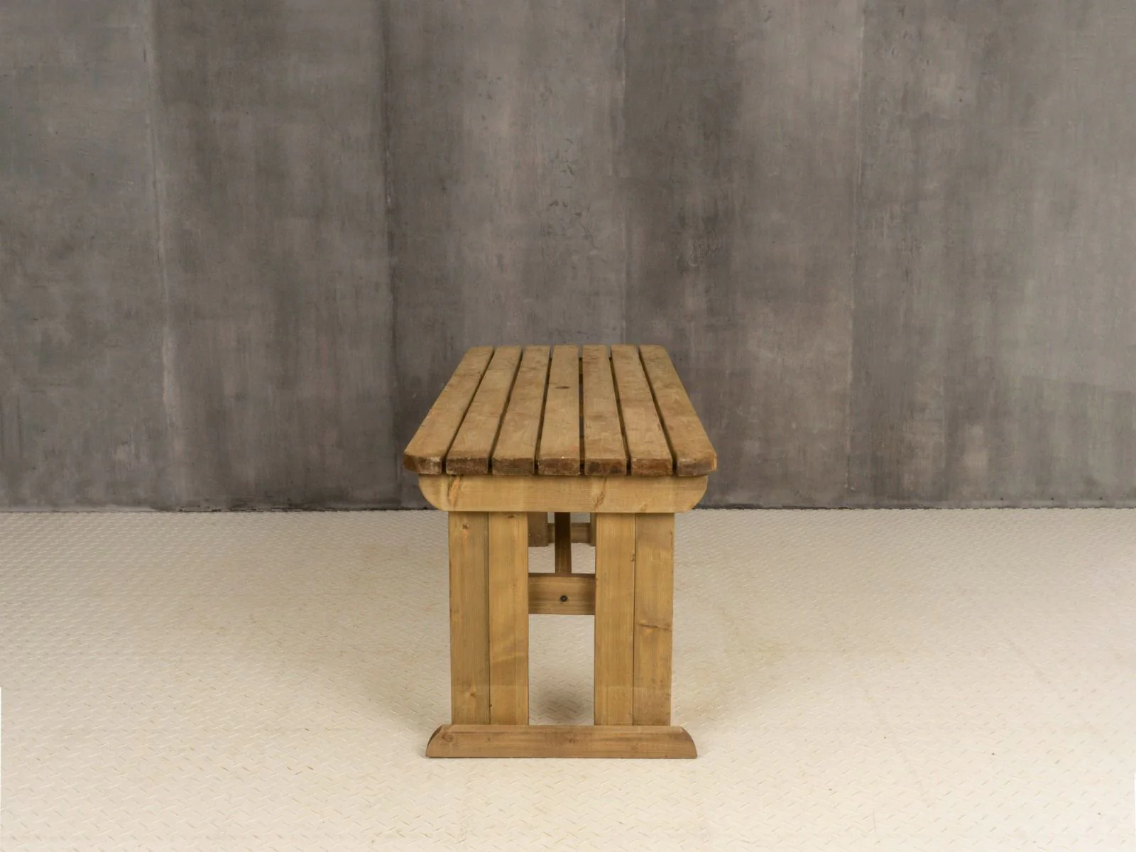 Hollies Rounded Wooden Garden Table, Outdoor Picnic Dining Desk - Rustic Finish - Image 6