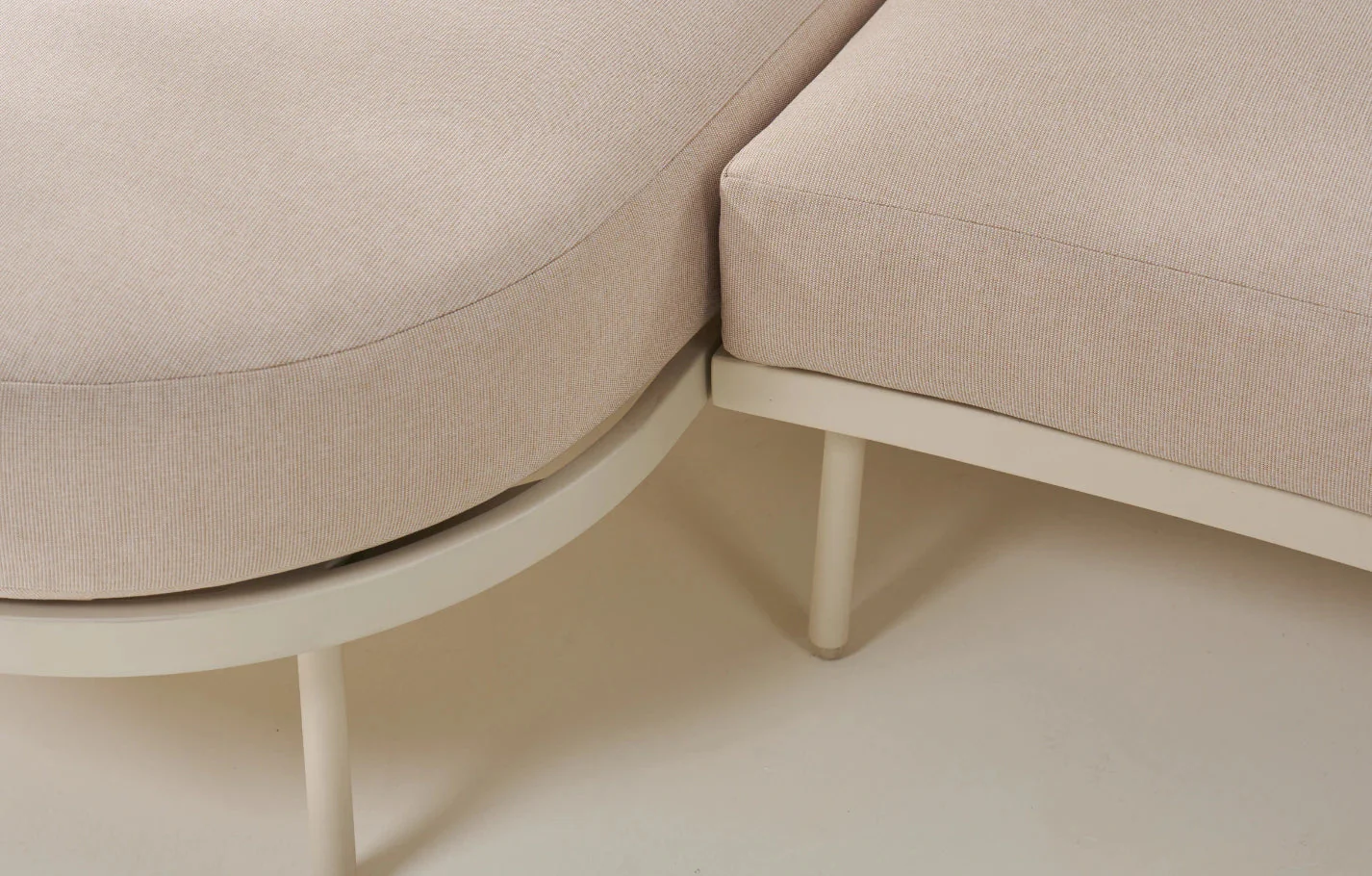 Kiki Beige 3-Seater Outdoor Chaise Sofa | Olefin Cushions & Aluminium Frame - Image 5