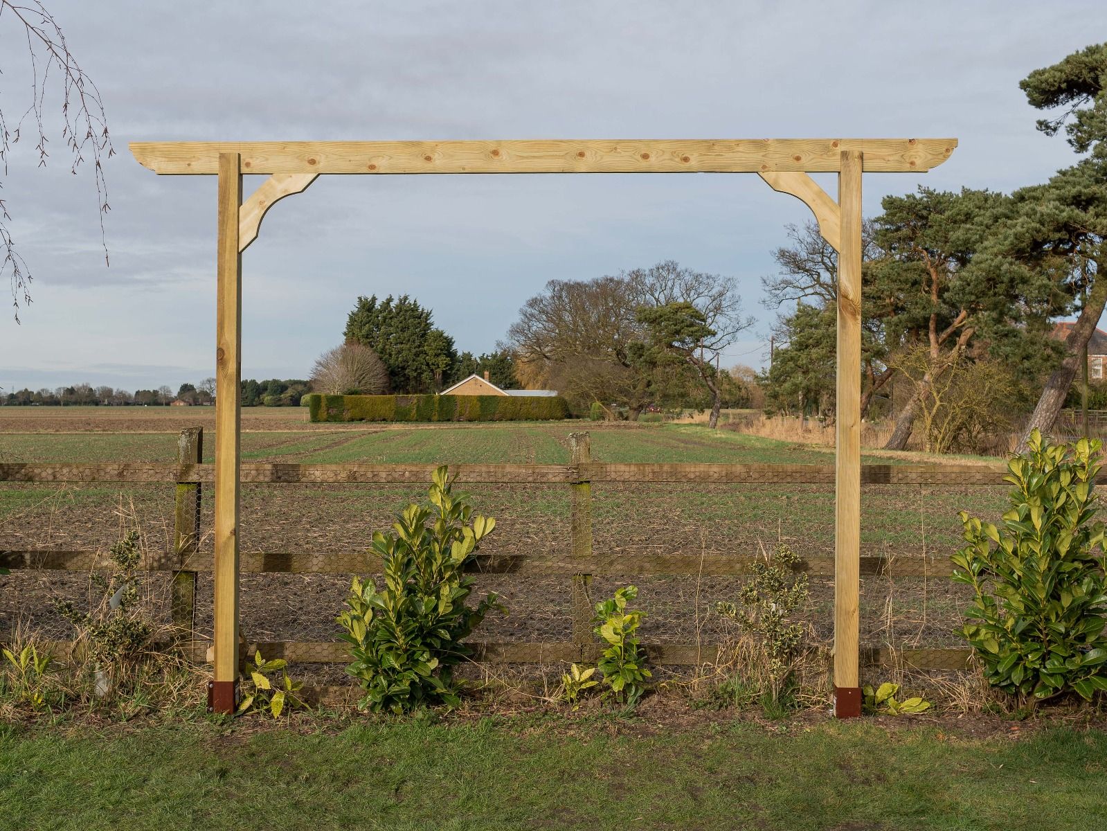 Screen Pergola, Plant Climbing Arbour - Corbel Sculpted Brace - Image 7