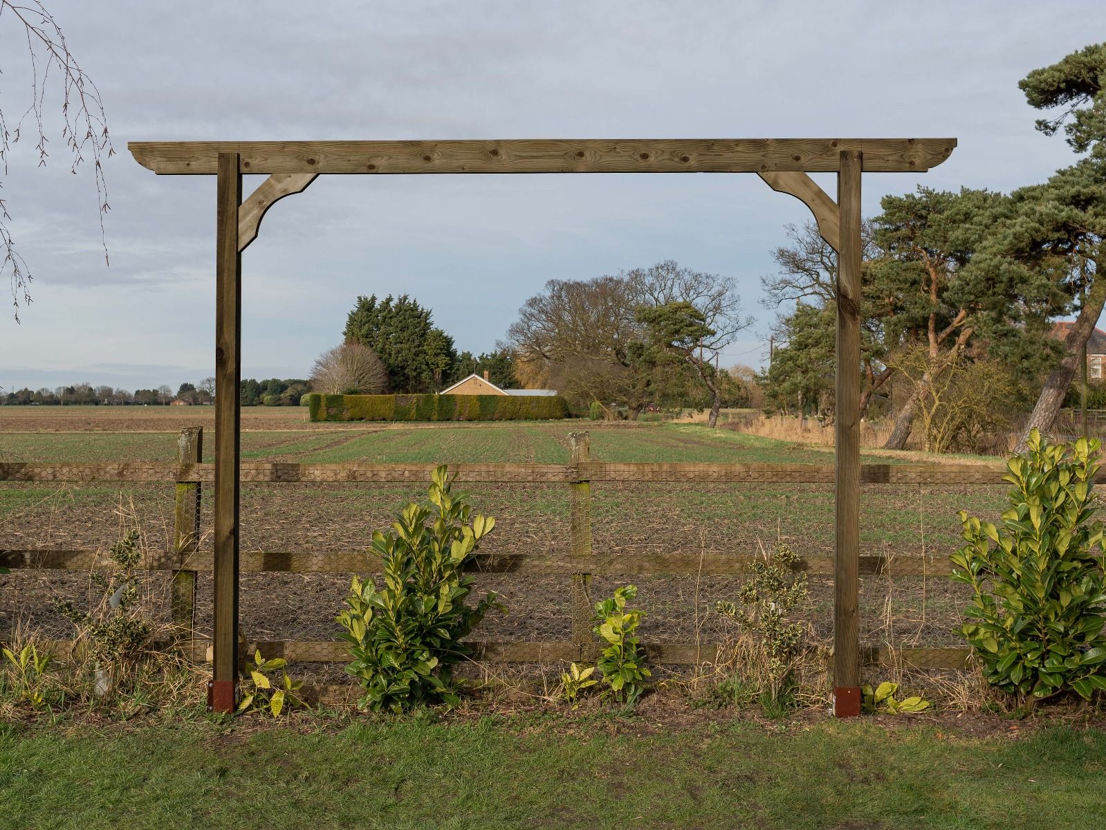 Screen Pergola, Plant Climbing Arbour - Corbel Sculpted Brace - Image 8