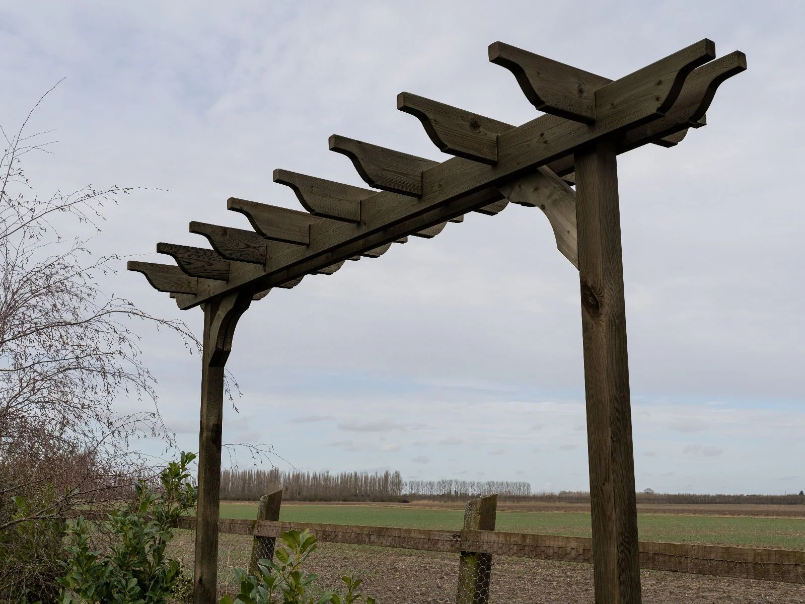 Sculpted Double Beam Pergola, Plant Climbing Arbour - Sculpted brace - Image 5