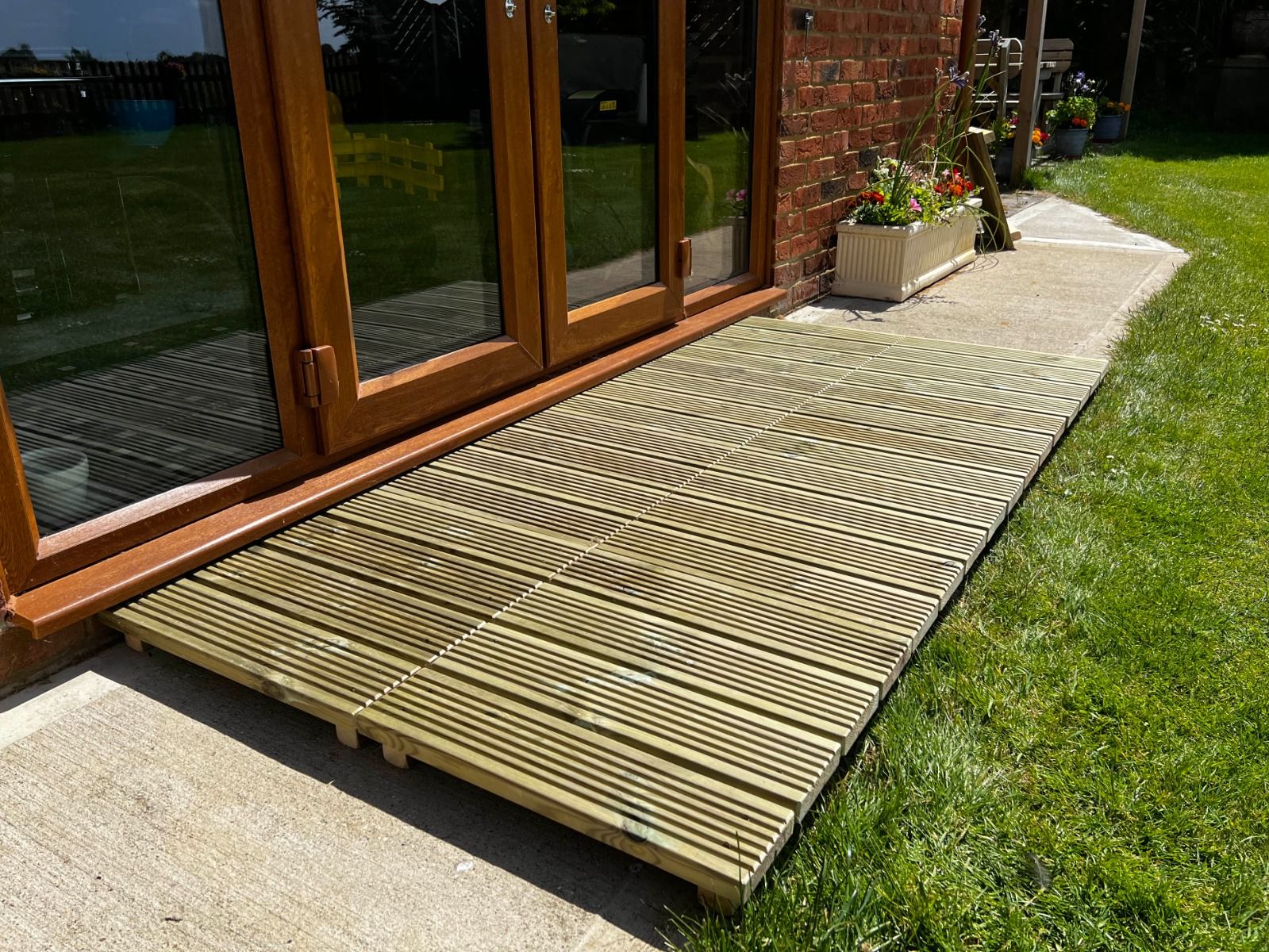Vertal Decking Tiles - Image 5