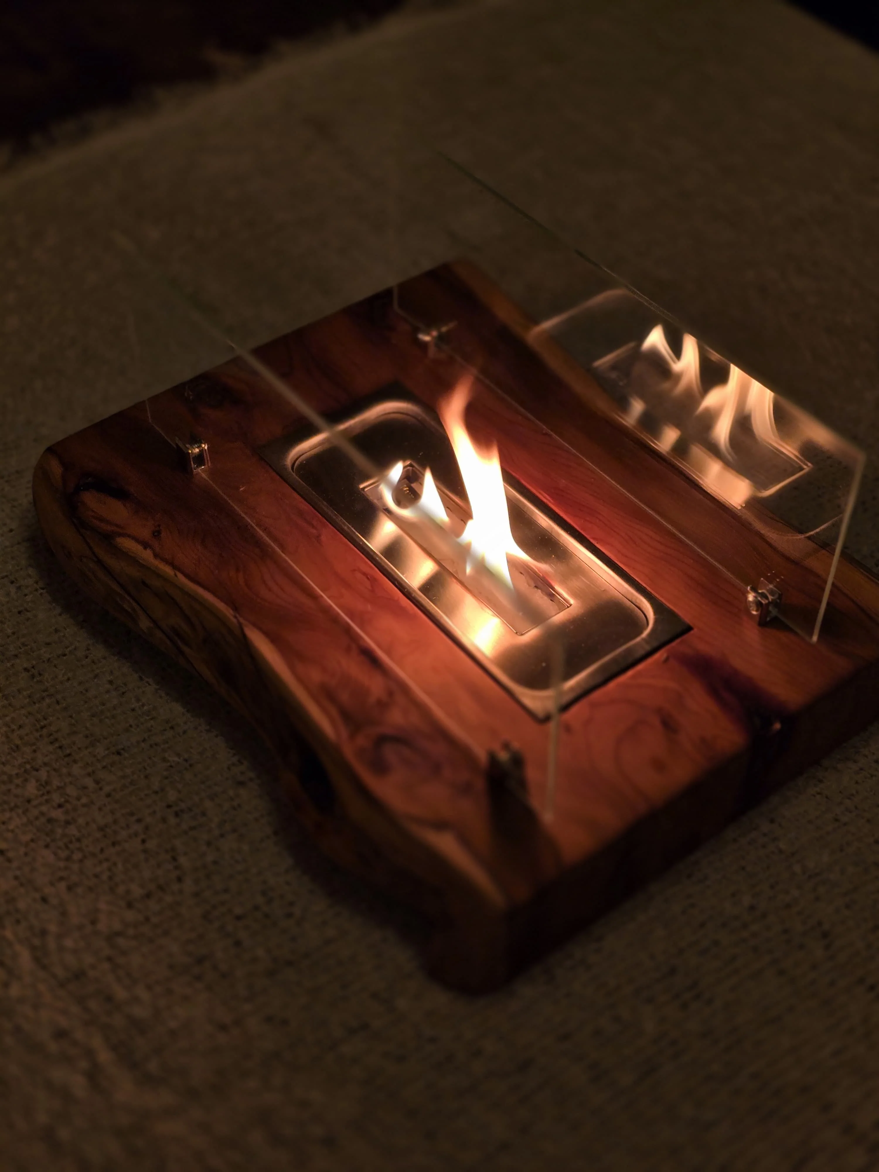 Waterfall Tabletop fireplace - Image 7