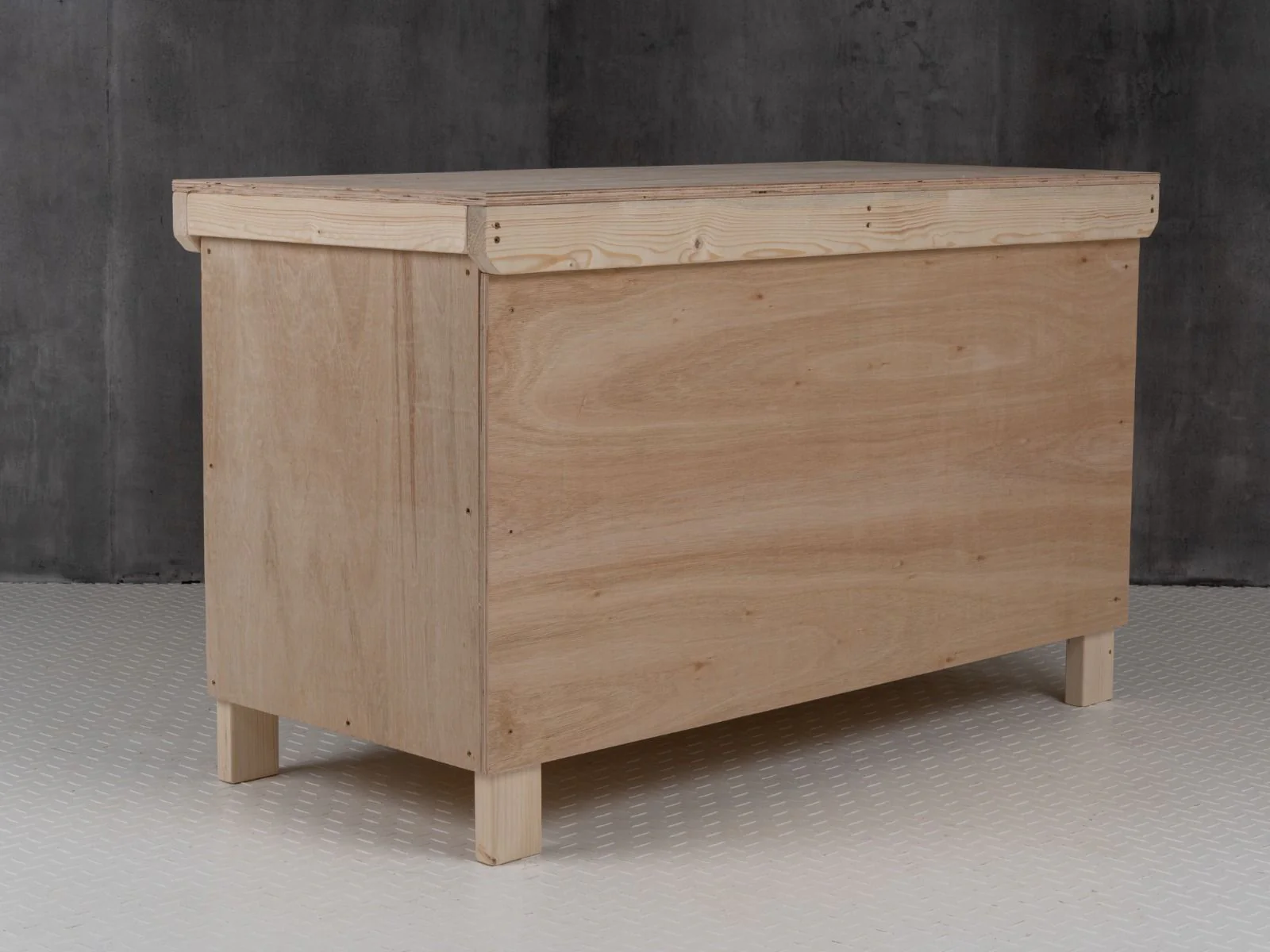 Wooden Eucalyptus hardwood top workbench with lockable cupboard (V.9) with double shelf - Image 10