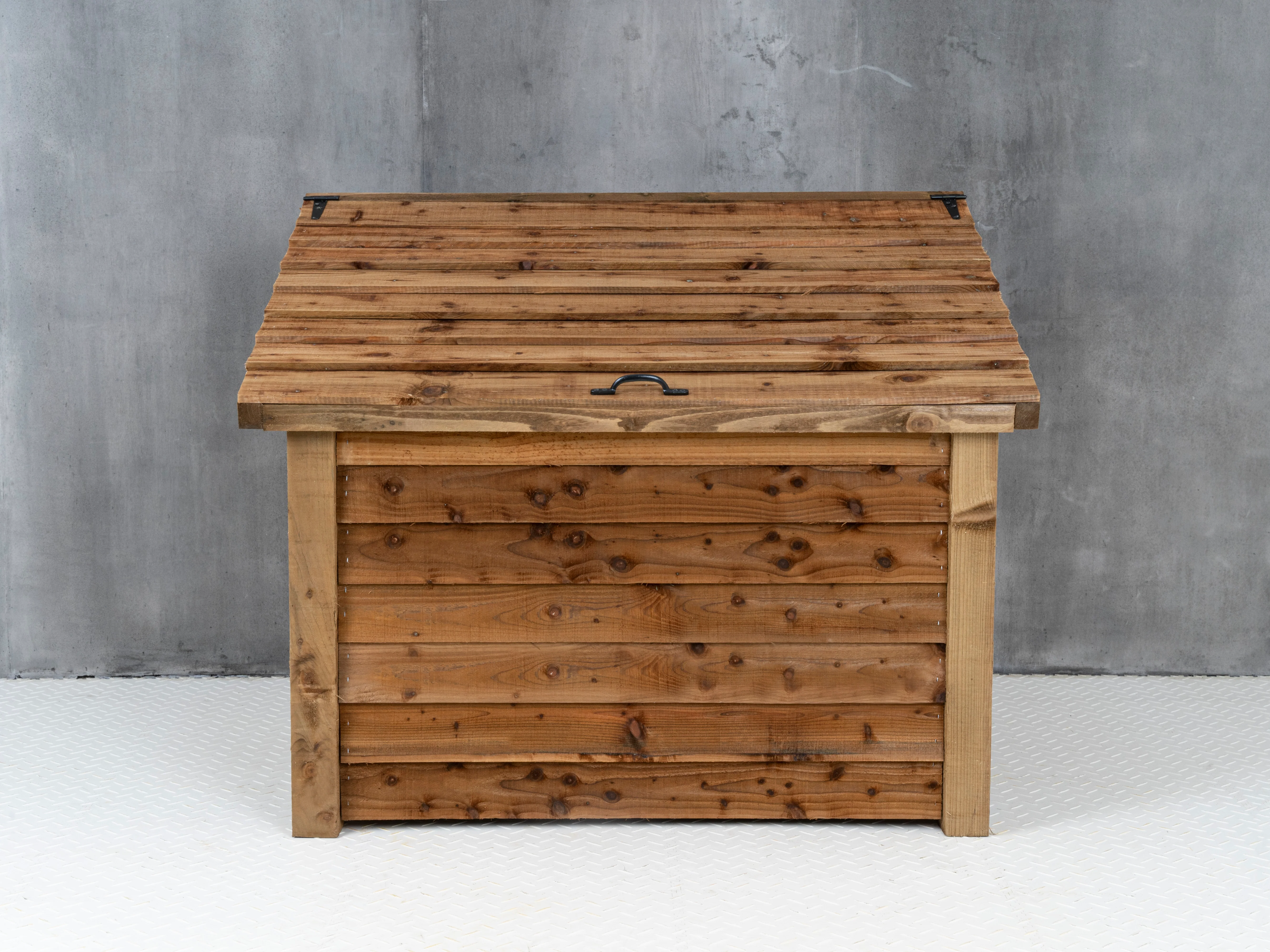 Wooden Log Chest Storage (W-127cm, H-104cm, D-87cm) - Brown Finish - Image 6