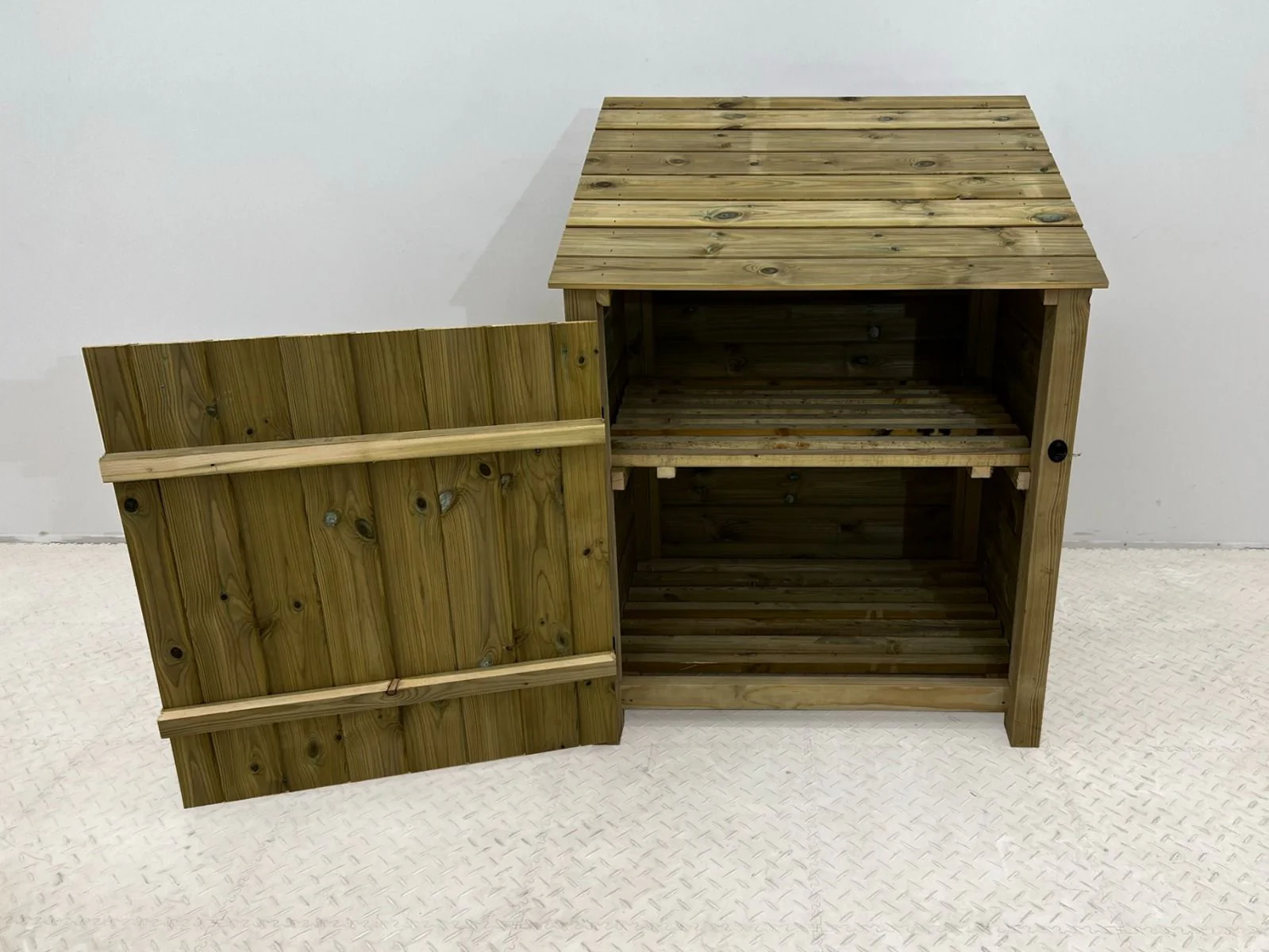 Wooden Premium Tongue/Groove Log Store with Door and Shelf (W-99cm, H-126cm or H-180cm, D-88cm) - Image 9