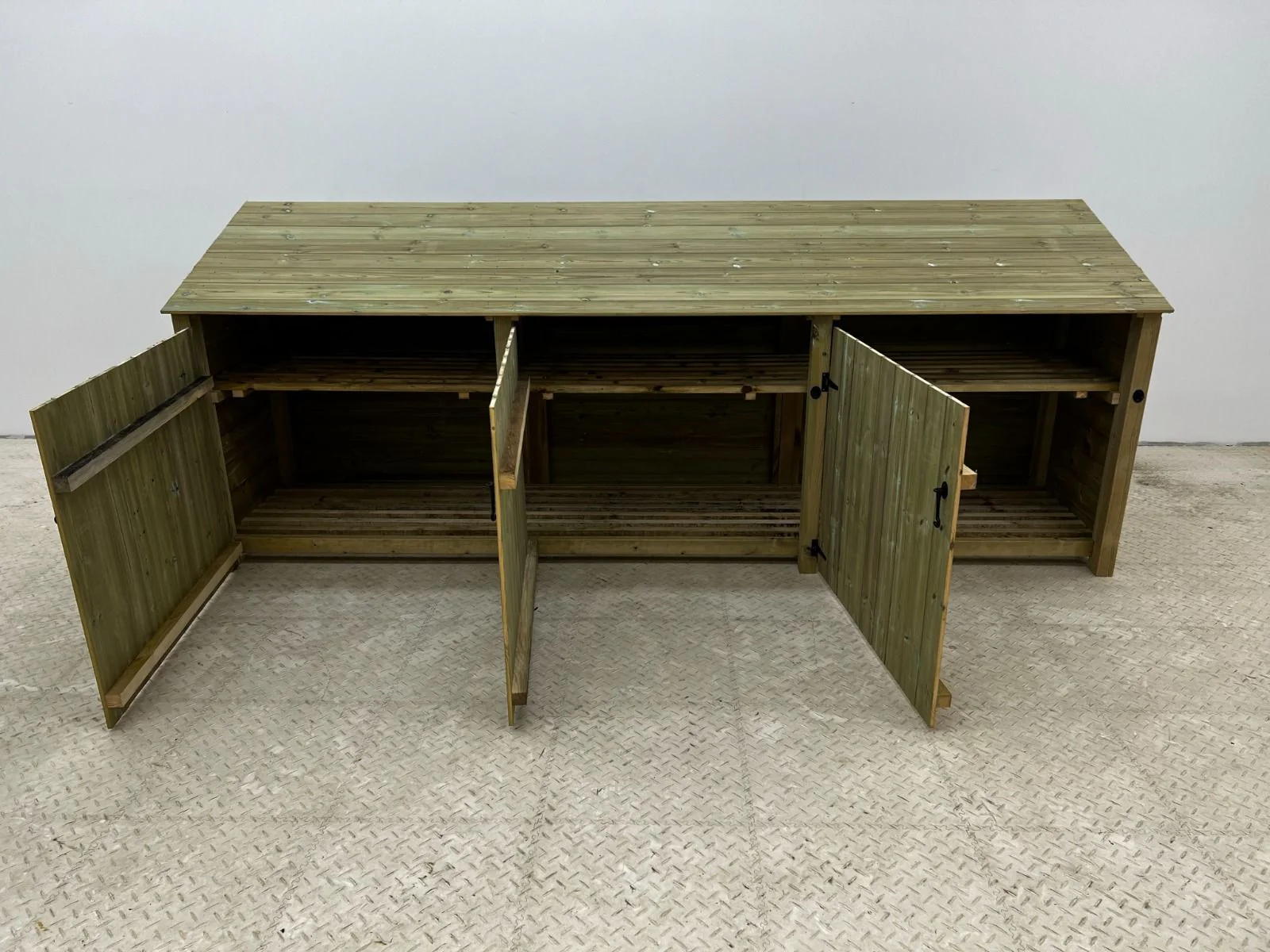 Wooden Premium Tongue/Groove Log Store with Doors and Shelf W-335cm, H-126cm or 180cm, D-88cm - Image 4