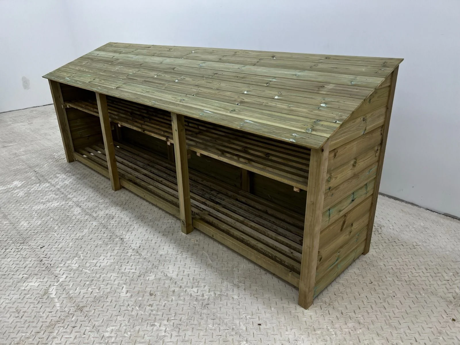 Wooden Premium Tongue/Groove Log Store with Shelf W-335cm, H-126cm or 180cm, D-88cm - Image 4