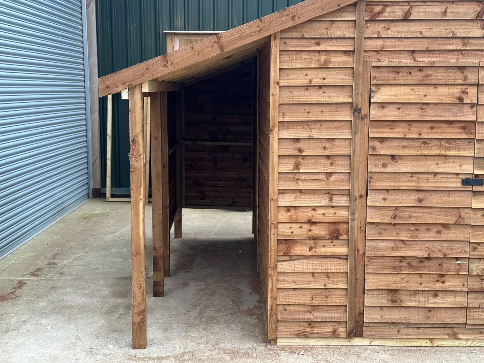 Workshop Shed, With Storage Area - Image 9